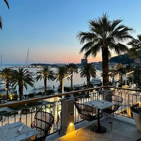 Superior Luxury Apartment
